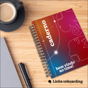 Caderno - Boas Vindas Capa Dura Colorido 4x0 cores Médio 15x21cm Miolo Padrão Pautado Preto/Branco (1x1) 96 folhas Laminação Encadernação Espiral Duplo (wire-o) Papel Branco - Offset 75gr