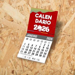 Ímã de Geladeira com Calendário Couche Brilho 250gr 5,0cm x 4,5cm (imã) 4X0 - Colorido Frente Verniz UV Total Frente Corte Reto Bloco Calendário 12 folhas (5,0cm x 5,0cm)