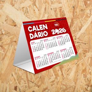Mini Calendário de Mesa - Prisma Cartão Triplex 250gr 10x10cm 4X0 - Colorido Frente Sem Revestimento Vinco - Corte Reto Base com fita dupla face para colagem